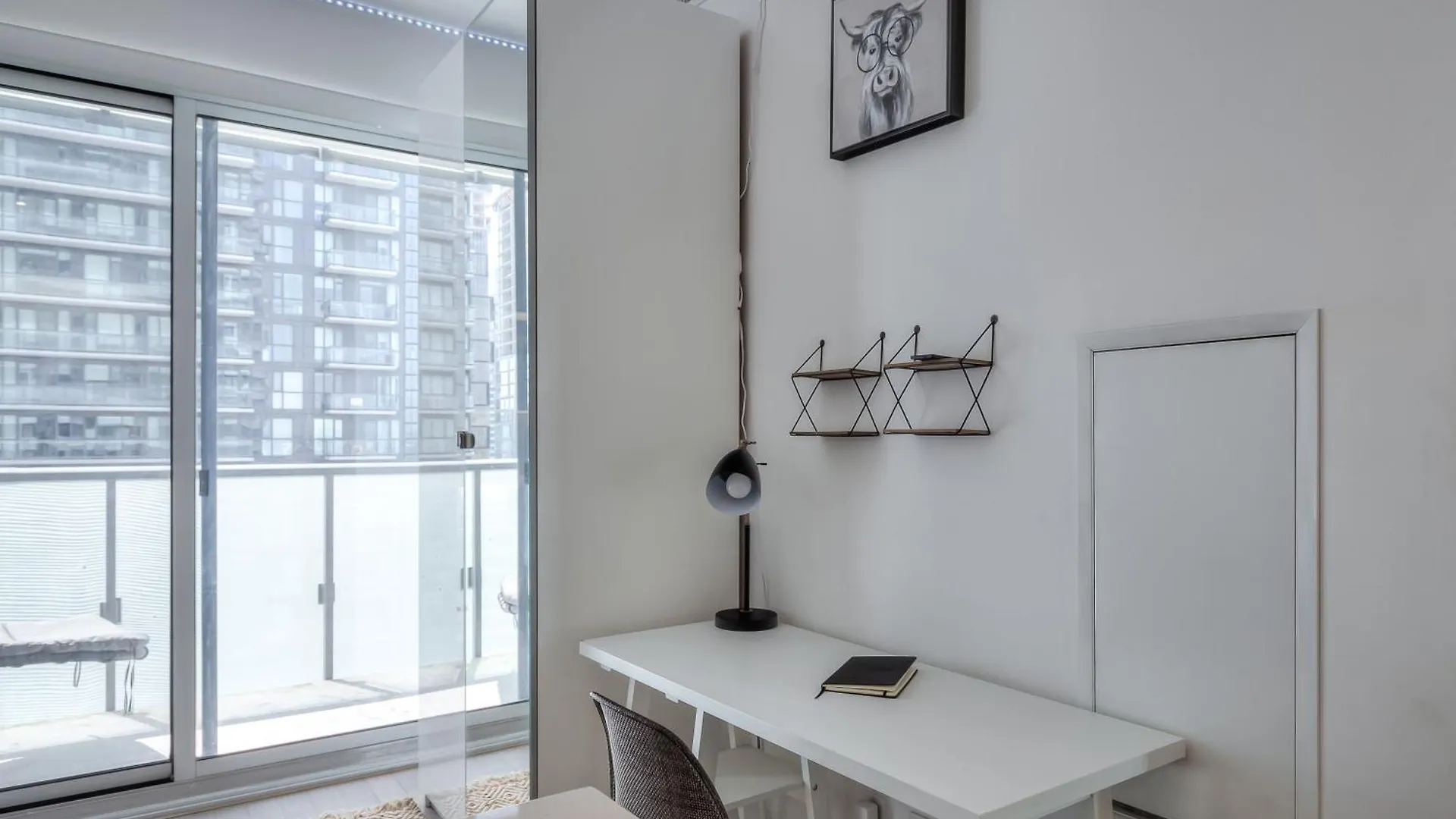 City 1 Bedroom Apartment With Views - 4 Sleeps Toronto 0*,