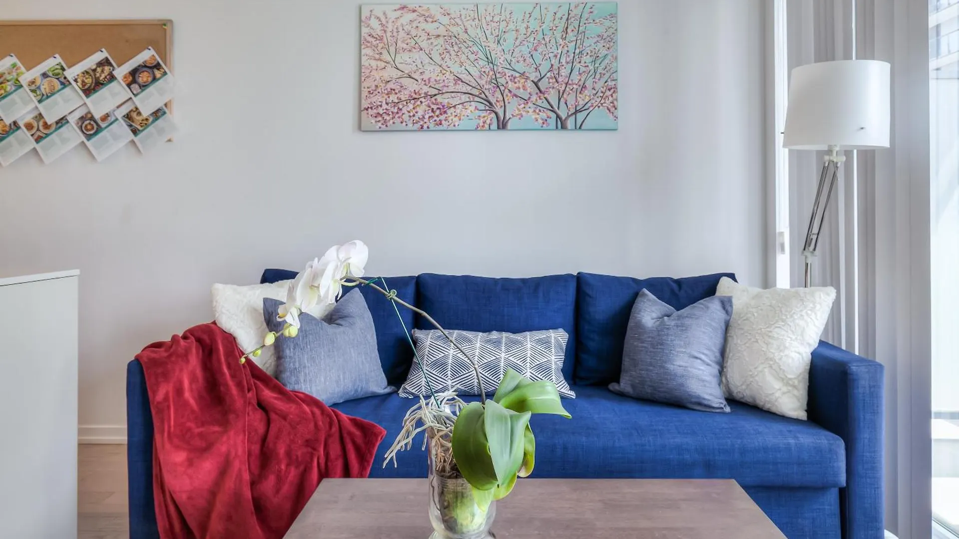 City 1 Bedroom Apartment With Views - 4 Sleeps Toronto Canada