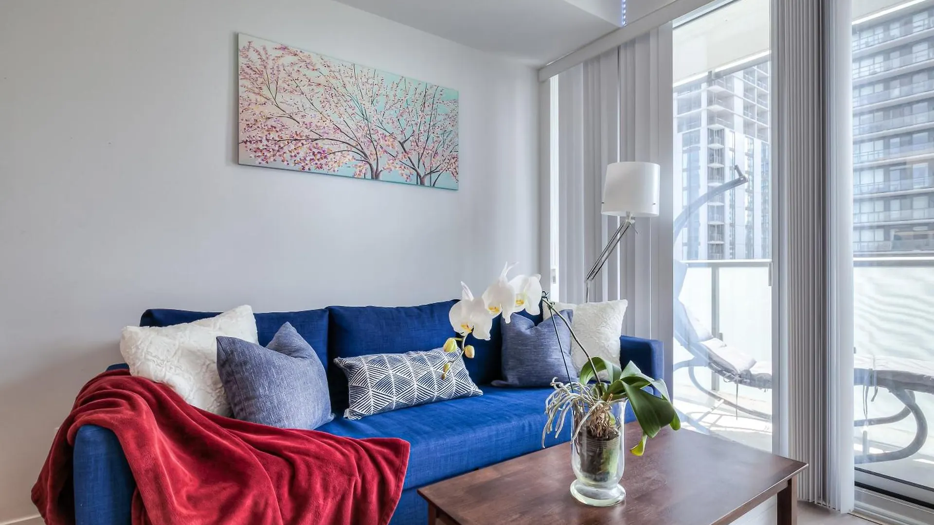 City 1 Bedroom Apartment With Views - 4 Sleeps Toronto